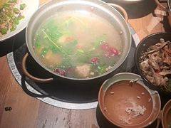 -吃饭皇帝大(长宁龙之梦店)