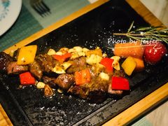 -蜜桃花开·中西融合菜E&W(南长街店)