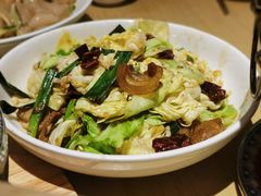 -关东小磨东北菜(上海长风大悦城店)