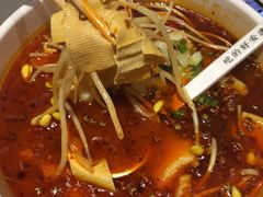 -渝是乎酸菜鱼(龙旗购物中心店)