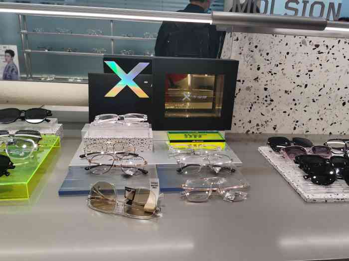molsion 陌森眼镜(五角场万达店)-"上海唯一的陌森直营店,跟着微博来