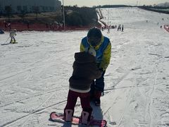 -华彬猛犸滑雪场