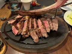 -恰餐厅及酒吧 CHAR Bar & Grill (北京丽都皇冠假日店)