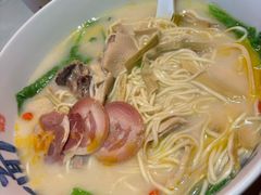 -李犟大爆鳝面·手工蟹黄包(湖滨西湖店)