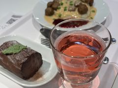 -宜家·瑞典风味餐厅(武汉荟聚中心店)