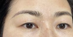 -一个差评成就的纹眉店