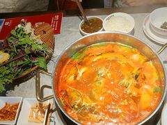 -野山舂·贵州现舂酸汤牛肉(民生路店)