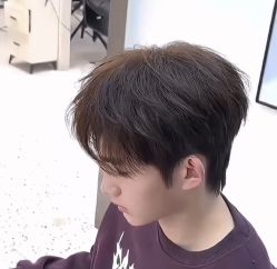 -尤司男士国潮理发馆