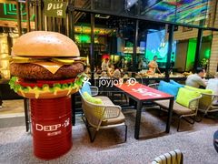 -DEEP·美式餐吧(五棵松华熙LIVE店)