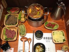 -独食火锅·半米屋台(直营总店)