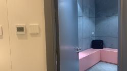 -LESSMORE科技头皮理容中心