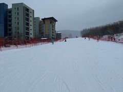 -中旅松花湖滑雪场