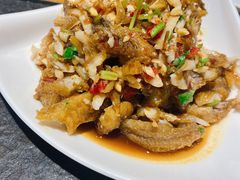 手撕小黄鱼-小城粥道·海胆鲜虾粥(解放广场店)
