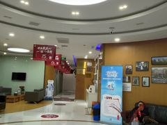 -雅悦齿科(顾村公园店)
