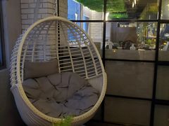 -Oasis Bar & Grill