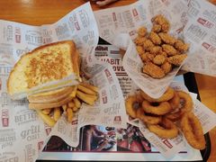 -The Habit Burger Grill 哈比特汉堡(复兴soho店)