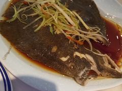 -小鱼儿海鲜港(新村十区店)