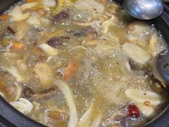 -菌之家·专业纯野生菌火锅·特色炒菌