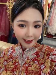 -现代经典婚纱摄影