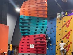 -嗨马乐动室内潮玩运动·团建·轰趴·桌游(南丰汇店)