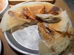 -宽鲜锅贴家常菜(永旺东部购物中心香港中路店)