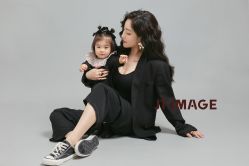 点击看大图 -专注孕妇照亲子照·纪田摄影