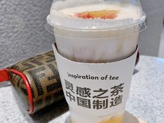 -喜茶(北京华贸购物中心店)