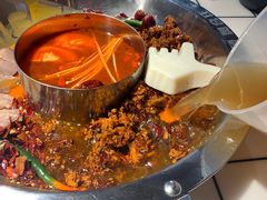 -贤合庄卤味火锅(时代广场店)