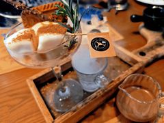 -Mark&Mars Restaurant