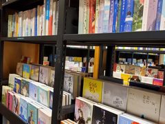 零售区-西西弗书店&矢量咖啡(凯德晶萃广场店)