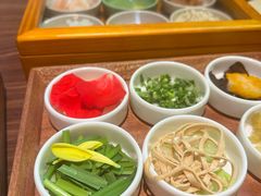 -良米山·云南野生菌过桥米线(上海首店)
