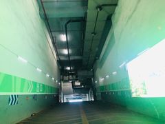 -苏宁广场-停车场