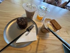 -J Create城市露营咖啡·简餐·宠物(上海动物园店)