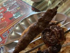 -烤肉小伙烤肉店