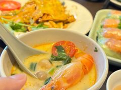 -大头虾越式风味餐厅(光明广场店)