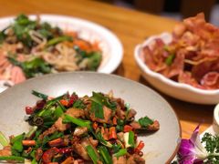 -老滇山寨•云南特色菜•地方菜•民族风情歌舞表演(金碧店)