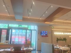 -肥肥虾庄·金牌油焖大虾(汉口城市广场店)