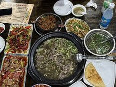 -乐山食古香跷脚牛肉