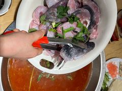 -野山舂·贵州现舂酸汤牛肉(鸿通城店)