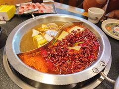 -沸炉重庆老火锅(军事博物馆店)