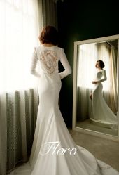 大众005-Flora婚纱礼服定制租赁店