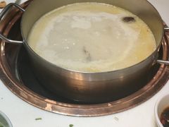 -洪氏嗨捞·猪肚鸡火锅(阳光天地店)