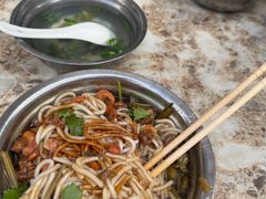 -灵山卢梅燕粉店