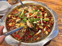 -乡土特色.冷锅鱼.牦牛肉汤锅