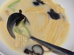 -汤城小厨•粤菜•靓汤(西直门凯德MALL店)