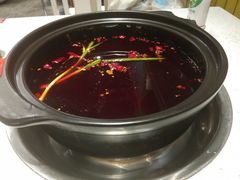 -钢管厂五区小郡肝串串香(蜀都万达店)