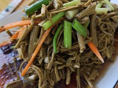 -俺家菜馆(百里峡店)