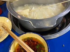 -马路边边·成都串串(翠柏路店)