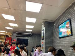 等位区-银记肠粉(文昌北路店)