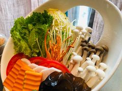 -享月汤皇·海鲜小火锅·聚会(曲江创意谷店)